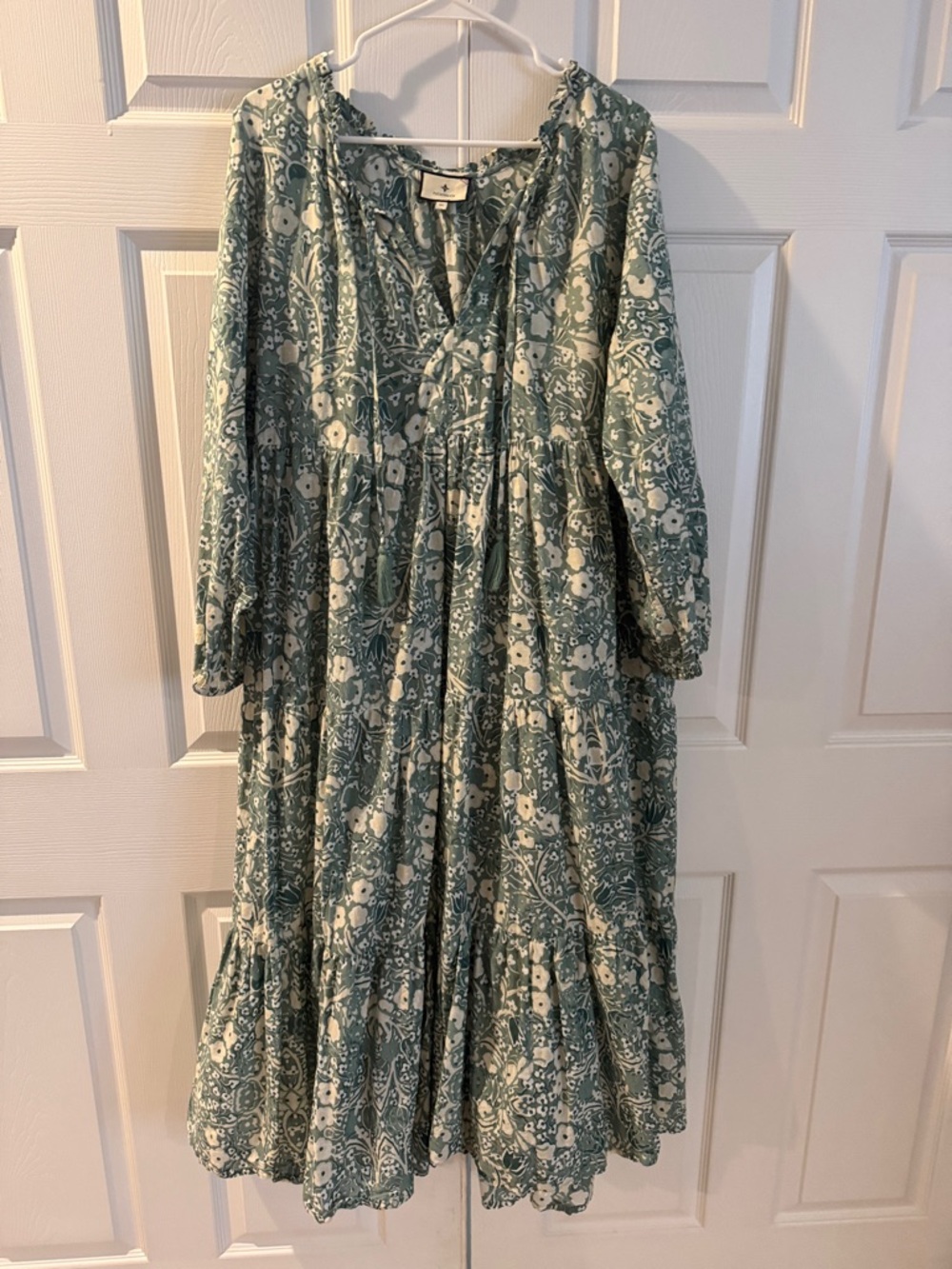 Tuckernuck Caftan Floral Tiered Maxi Dress xl - Picture 3 of 5